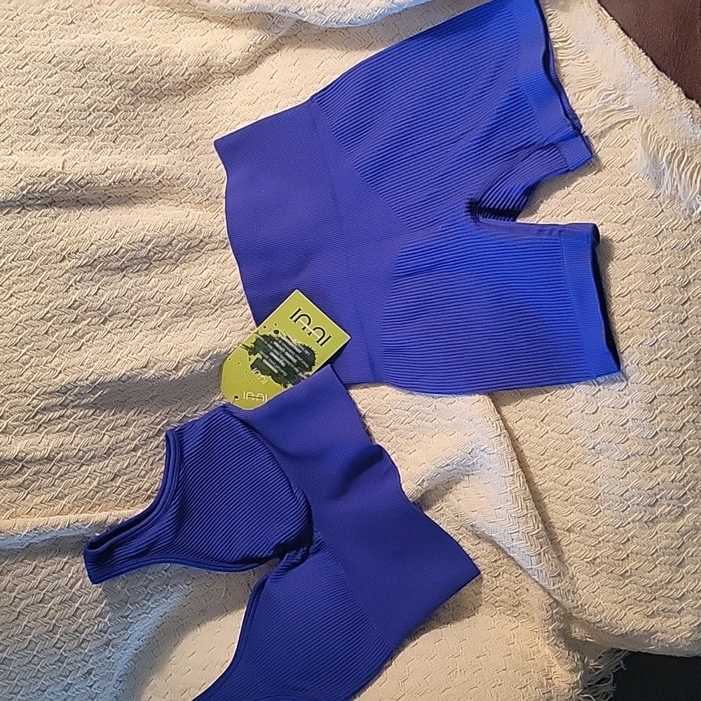 IUUI Workout short set
